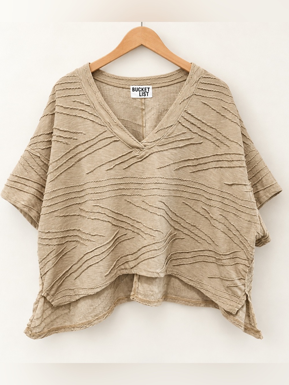 Bucket List Women’s Medium Beige Textured Oversized Boho Cotton V-Neck Top USA